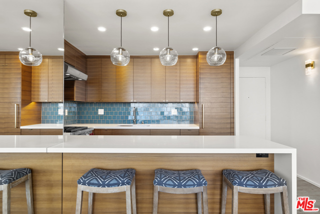 1 Bed Home for Sale in Pacific Palisades, California