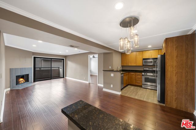 2 Bed Home for Sale in Playa del Rey, California