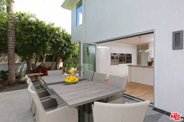 4 Bed Home for Sale in Los Angeles, California