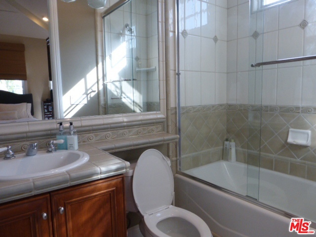 548 21ST Street, Hermosa Beach, California 90254, 5 Bedrooms Bedrooms, ,4 BathroomsBathrooms,Residential,Sold,21ST,18407334
