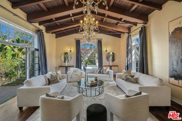 Photo of 121 N Gunston Drive, Los Angeles, CA 90049