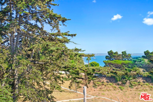 Photo of 15215 FRIENDS Street, Pacific Palisades, CA 90272