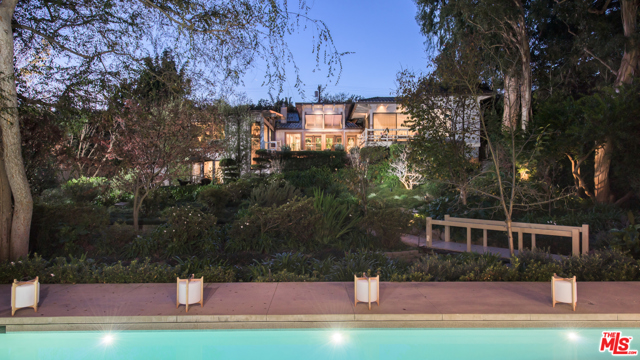 3 Bed Home for Sale in Los Angeles, California