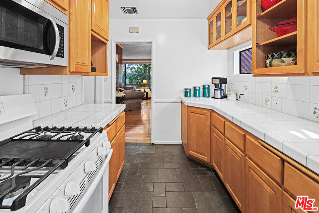 3 Bed Home for Sale in Lake Balboa, California