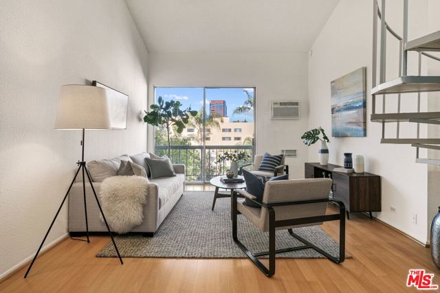 2 Bed Home for Sale in Los Angeles, California