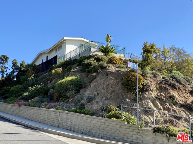 3 Bed Home for Sale in Pacific Palisades, California