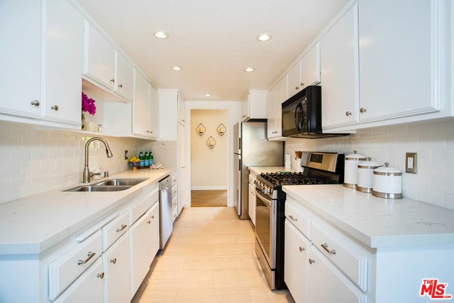 2607 RINDGE Lane, Redondo Beach, California 90278, 3 Bedrooms Bedrooms, ,2 BathroomsBathrooms,Residential,Sold,RINDGE,17272002