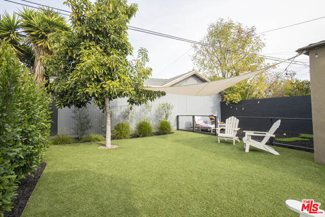 3 Bed Home for Sale in Hawthorne, California