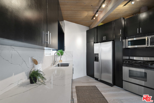 2 Bed Home for Sale in Los Angeles, California