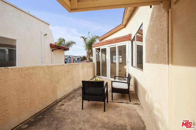 1018 6TH Street, Hermosa Beach, California 90254, ,Residential Income,Sold,6TH,18306334