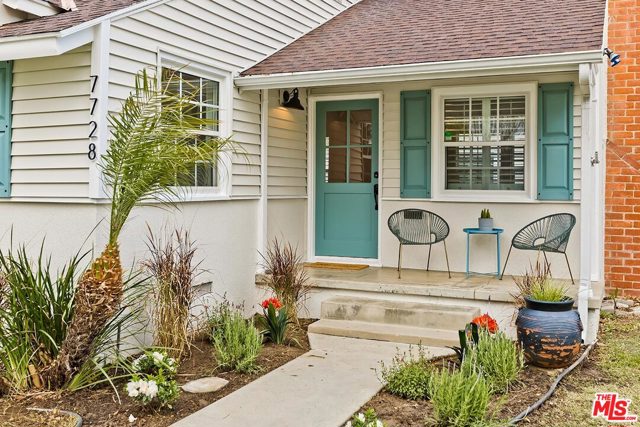 2 Bed Home for Sale in Van Nuys, California