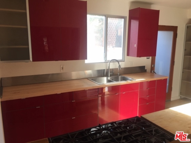 3 Bed Home for Sale in Santa Monica, California
