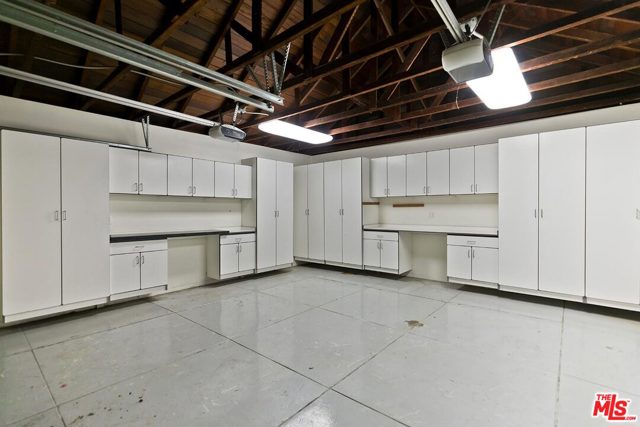 3 Bed Home for Sale in Los Angeles, California
