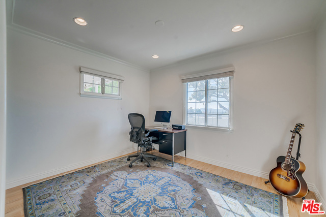 3 Bed Home for Sale in Burbank, California