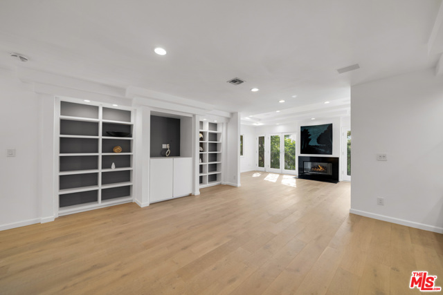 4 Bed Home for Sale in Beverly Hills, California
