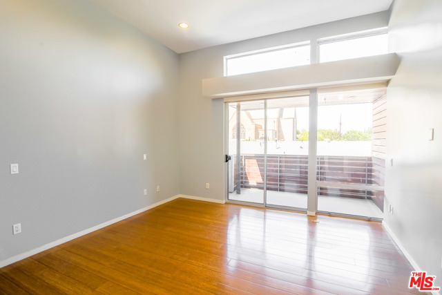 2 Bed Home for Sale in Los Angeles, California
