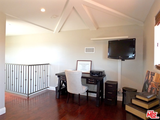 713 JUANITA Avenue, Redondo Beach, California 90277, 3 Bedrooms Bedrooms, ,3 BathroomsBathrooms,Residential,Sold,JUANITA,18338384