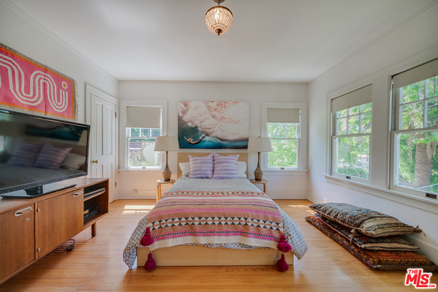 4 Bed Home for Sale in Los Angeles, California