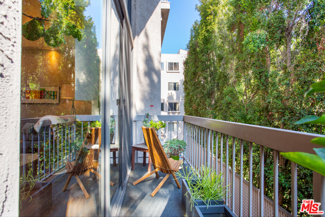 3 Bed Home for Sale in Los Angeles, California