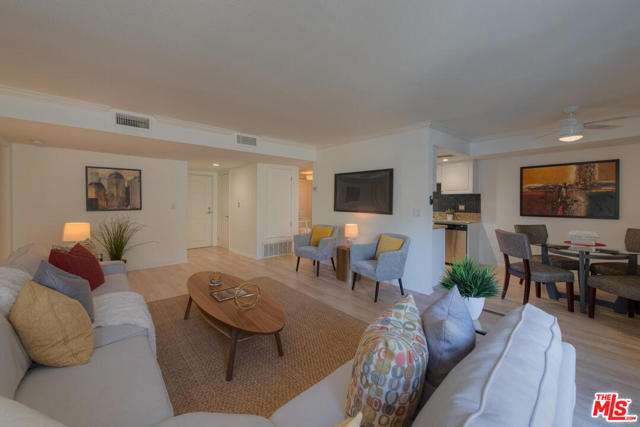 2 Bed Home for Sale in Sherman Oaks, California