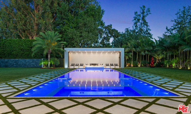 7 Bed Home for Sale in Beverly Hills, California
