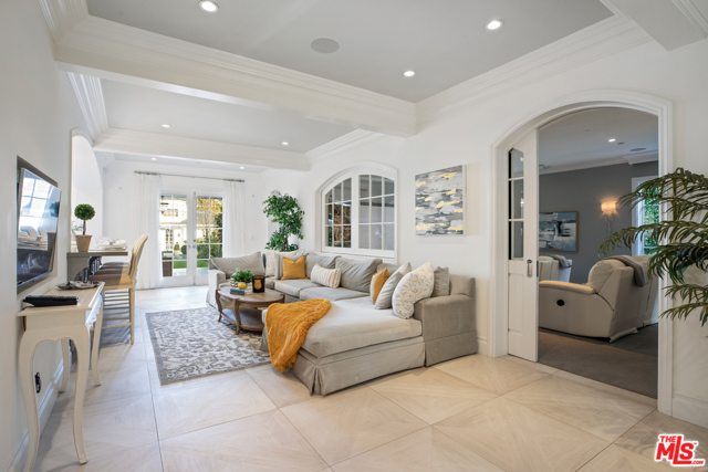 5 Bed Home for Sale in Beverly Hills, California