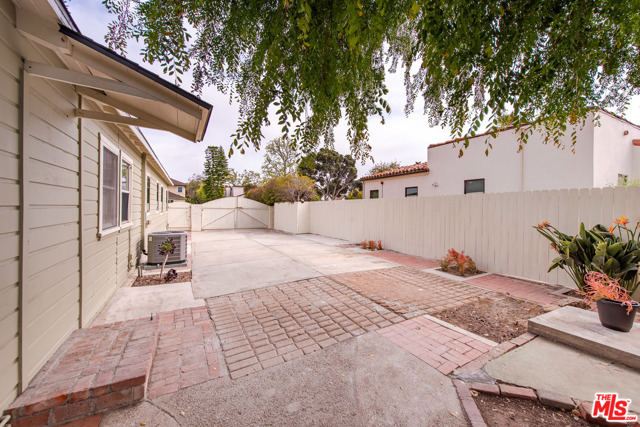 5 Bed Home for Sale in Santa Monica, California