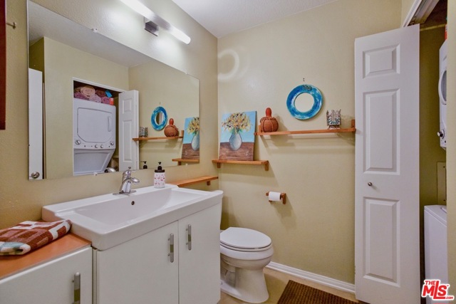 2 Bed Home for Sale in Playa del Rey, California