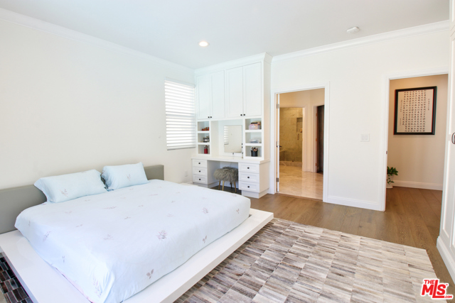 4 Bed Home for Sale in Studio City, California