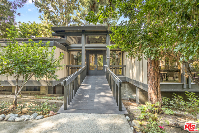 1 Bed Home for Sale in Culver City, California