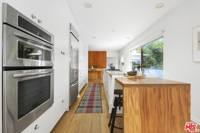 4 Bed Home for Sale in Los Angeles, California