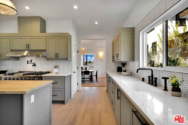 3 Bed Home for Sale in Los Angeles, California