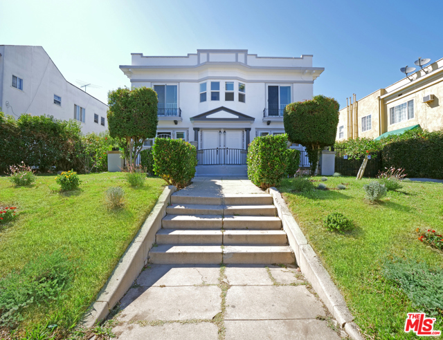 1 Bed Home for Sale in Los Angeles, California