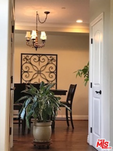 Entry to Dining Room