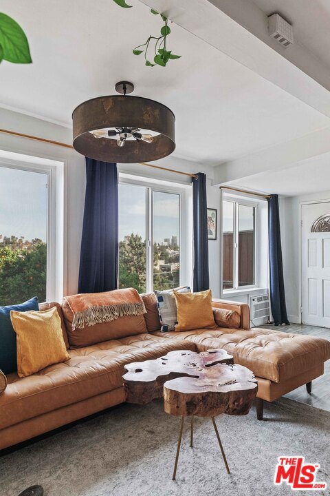  Income Home for Sale in Los Angeles, California