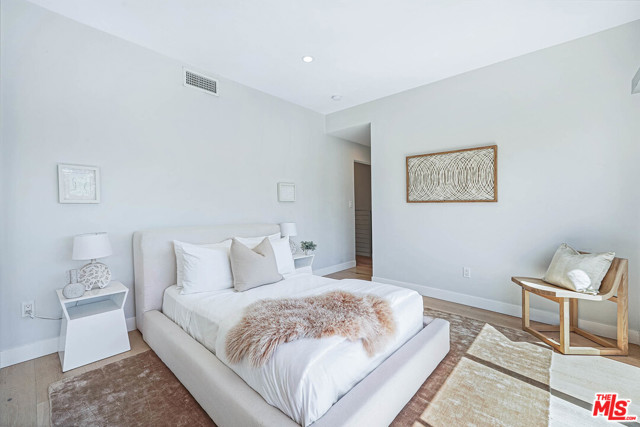 3 Bed Home for Sale in Los Angeles, California