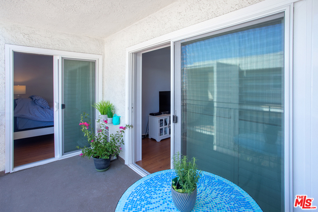 1 Bed Home for Sale in West Hollywood, California