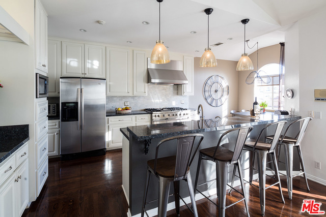 224 HELBERTA Avenue, Redondo Beach, California 90277, 3 Bedrooms Bedrooms, ,3 BathroomsBathrooms,Residential,Sold,HELBERTA,17261402