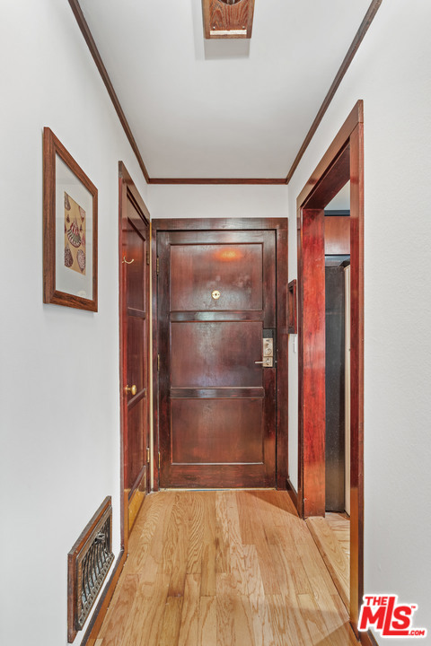 1 Bed Home for Sale in West Hollywood, California