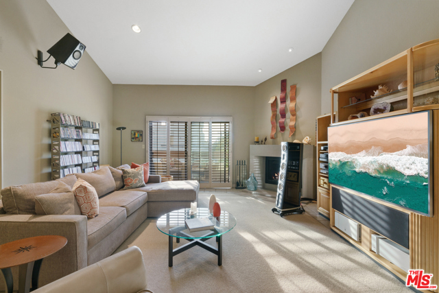 2 Bed Home for Sale in Valley Village, California