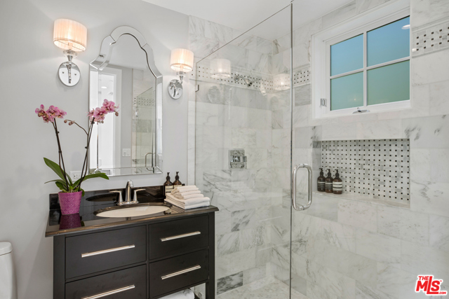 5 Bed Home for Sale in Beverly Hills, California