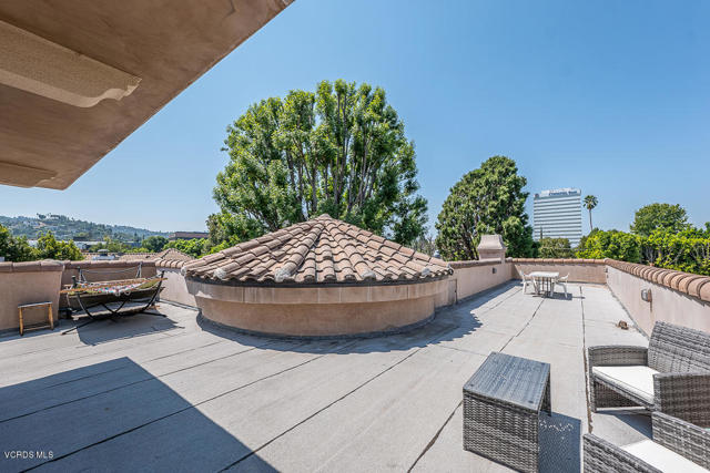 5 Bed Home for Sale in Sherman Oaks, California
