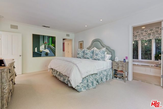 5 Bed Home for Sale in Pacific Palisades, California