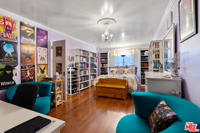  Income Home for Sale in Beverly Hills, California
