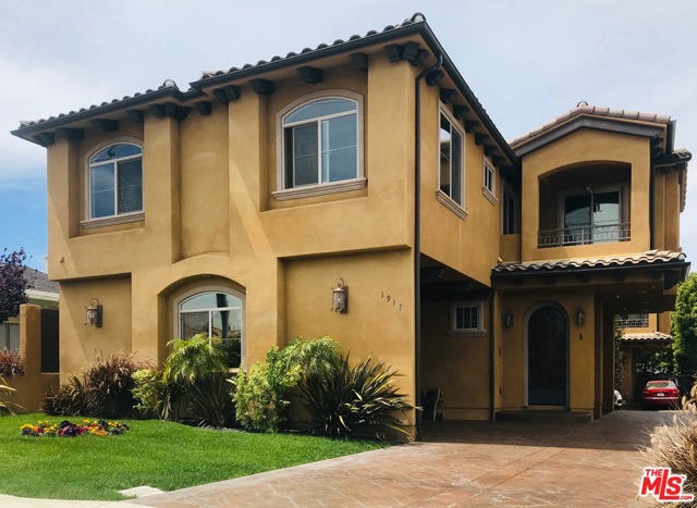1917 GATES Avenue, Redondo Beach, California 90278, 4 Bedrooms Bedrooms, ,3 BathroomsBathrooms,Residential,Sold,GATES,20584282