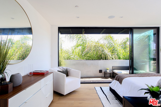 3 Bed Home for Sale in Venice, California