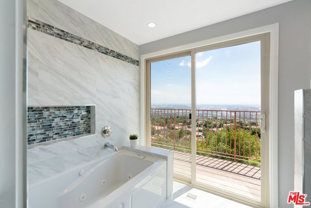29734 Grandpoint Lane, Rancho Palos Verdes, California 90275, 3 Bedrooms Bedrooms, ,1 BathroomBathrooms,Residential,Sold,Grandpoint,21731716