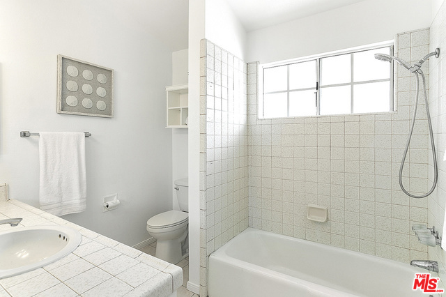 2213 DUFOUR Avenue, Redondo Beach, California 90278, 3 Bedrooms Bedrooms, ,2 BathroomsBathrooms,Residential,Sold,DUFOUR,19526494