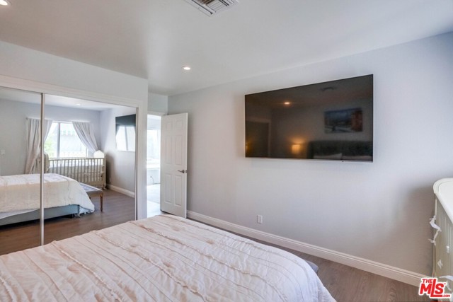 2 Bed Home for Sale in Studio City, California