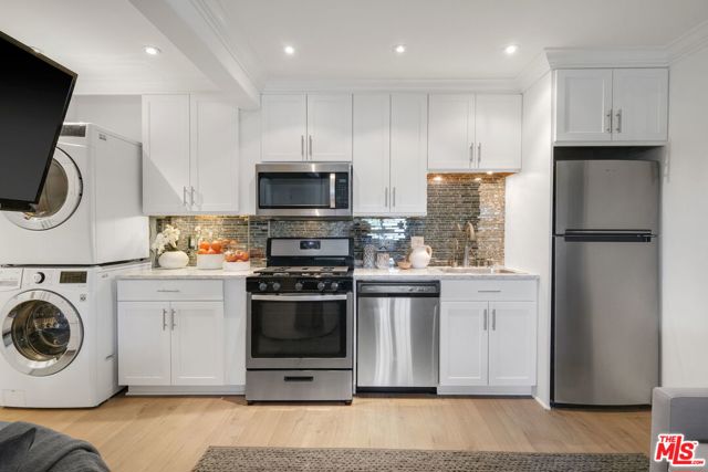  Income Home for Sale in Los Angeles, California